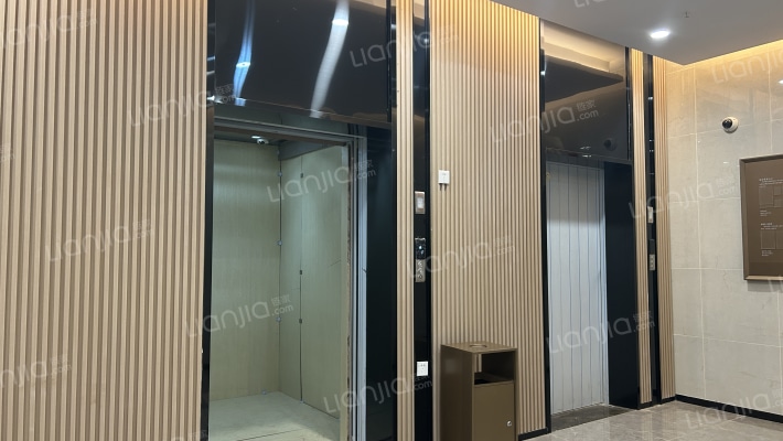 大学城里外里外景图