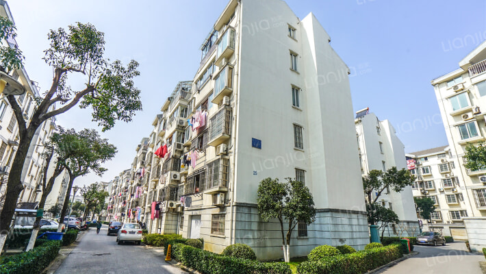 新姜窑花园外景图