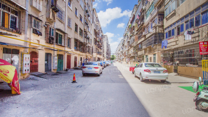 市场小区外景图