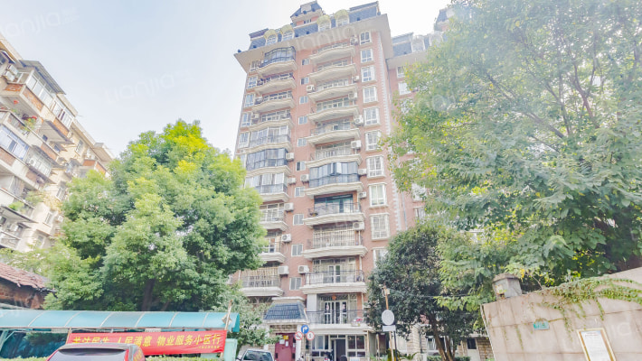 金惠公寓外景图