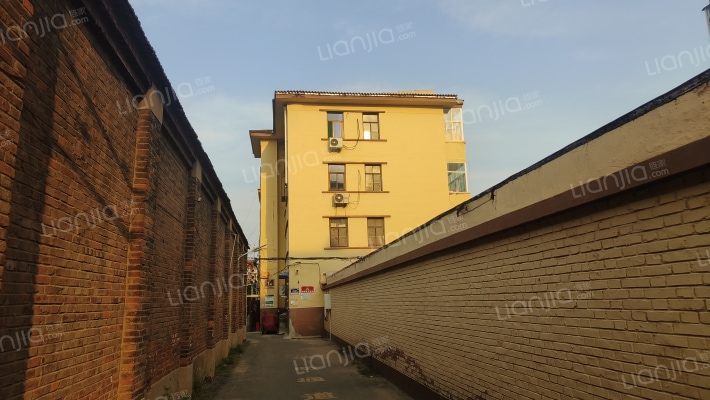 邮电局家属院外景图