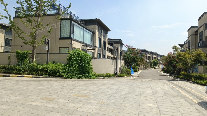 宝龙观邸外景图