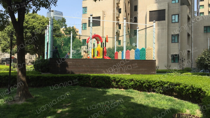 鸿艺豪苑外景图