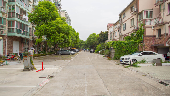 上海玫瑰湾公寓房价怎么样玫瑰湾公寓房源户型图小区车位交通地址详情