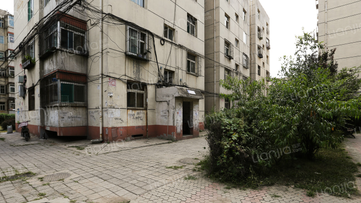 东华苑飞花园外景图