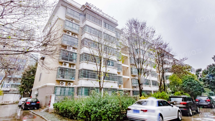 聚亿经典花园外景图