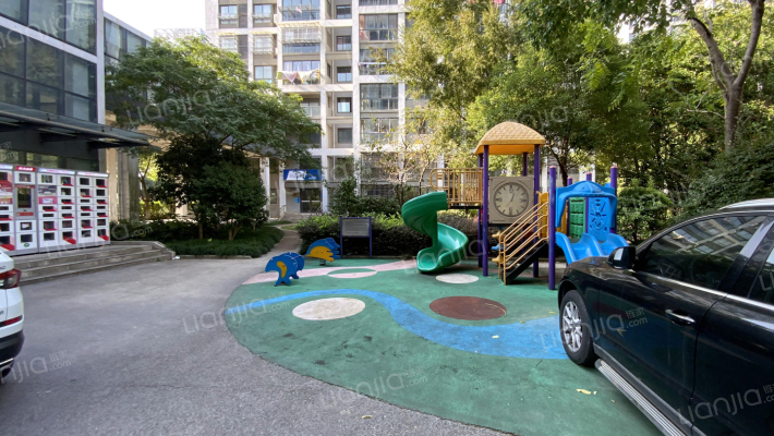 远香舫庭苑外景图