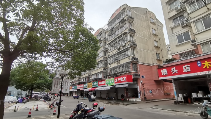 彩臣二村外景图