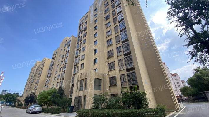 坤元里岸外景图