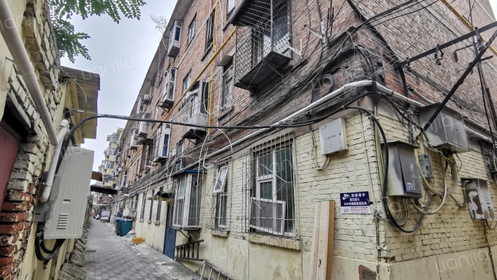 外贸街纺织品宿舍外景图