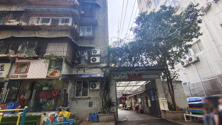 内姜街50号外景图