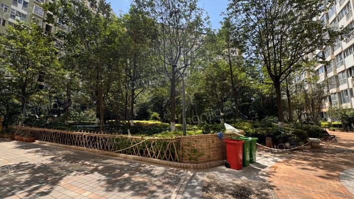 创意英国英伦苹果公园外景图