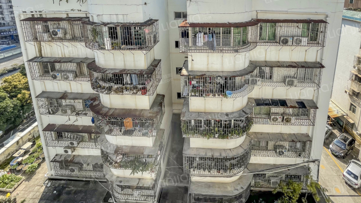 深宝花园外景图