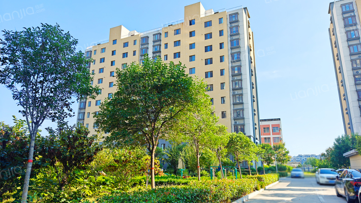 山东服装职业学院教职工宿舍外景图