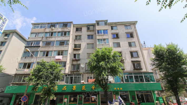 铁路九千平小区外景图