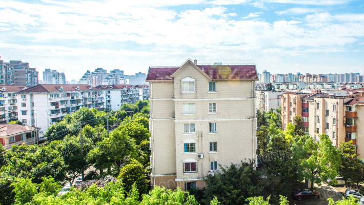 嘉泰花园公寓外景图