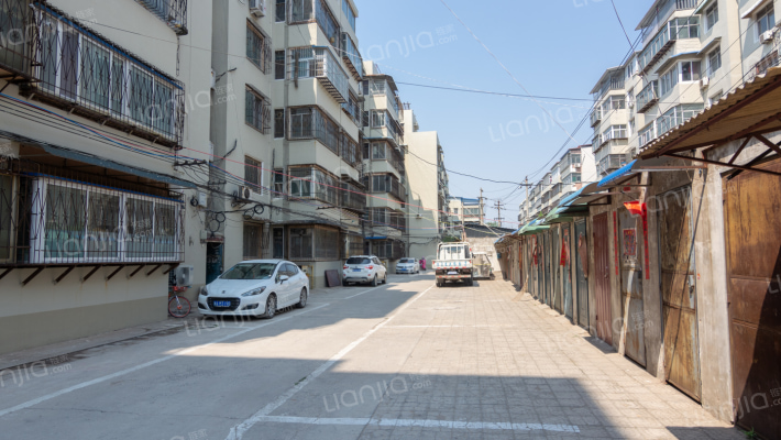 住建局家属院外景图