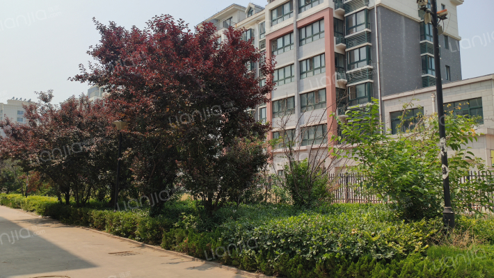 御海蓝岸外景图