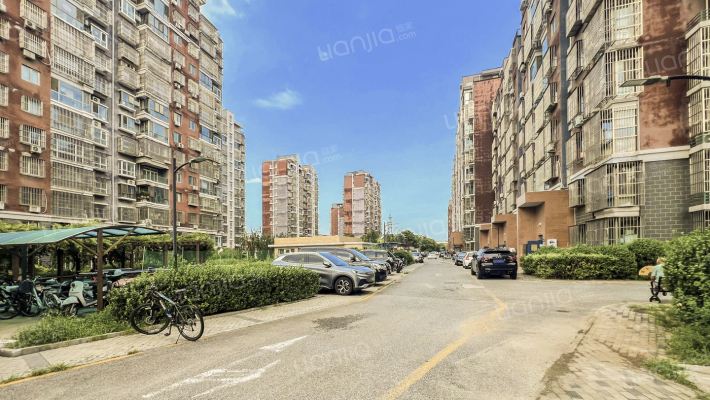 育龙馨居外景图