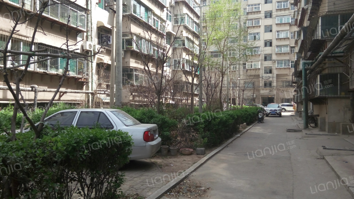 无影山路小区外景图