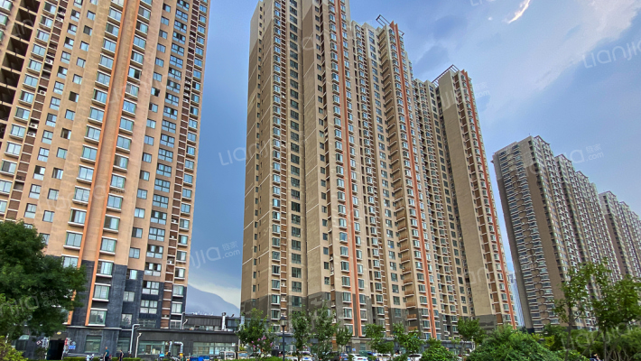 世贸中心外景图