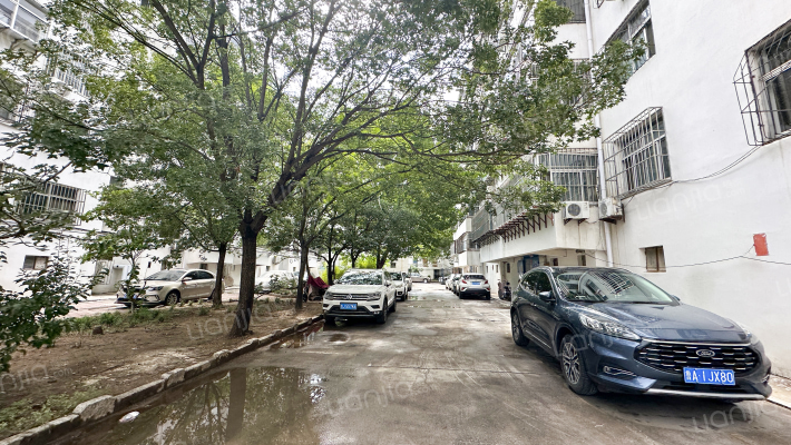 安泰物业小区外景图