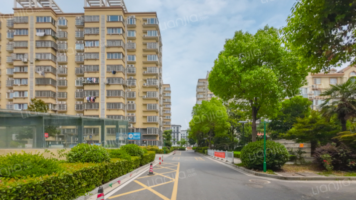 御水天成外景图