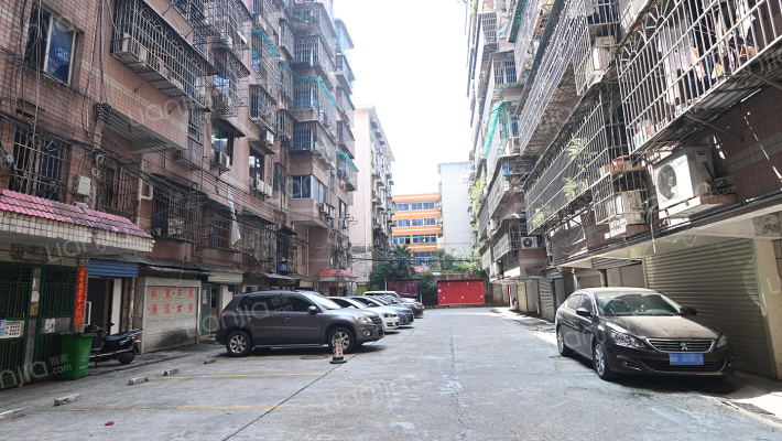 兴汉门公寓外景图