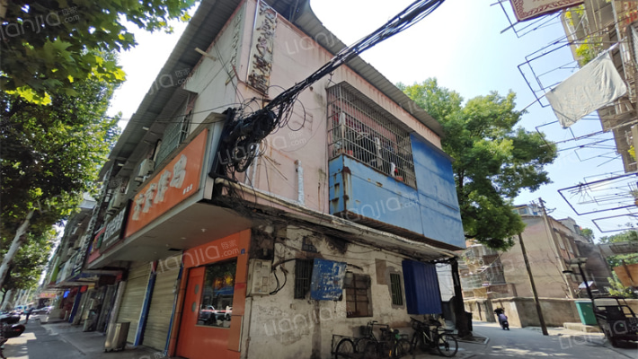 棋盘山路西巷外景图