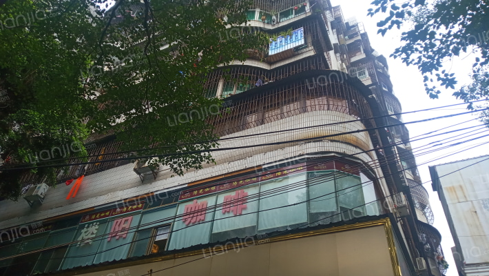 华府大厦外景图