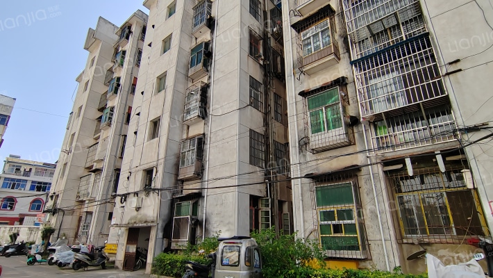 中兴小区外景图