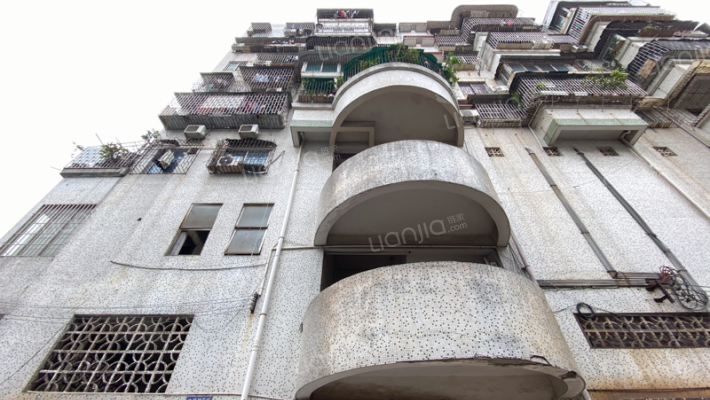 东风市场小区外景图