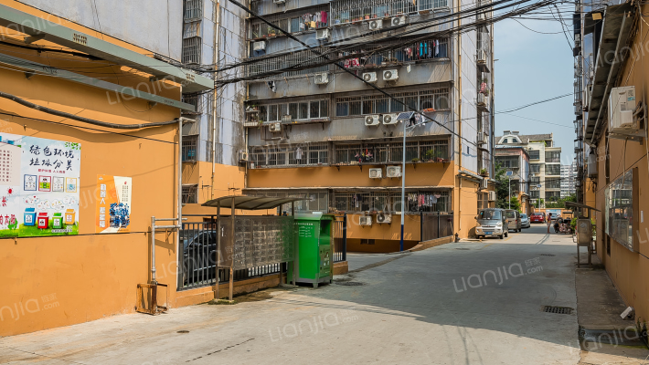 新成花园外景图