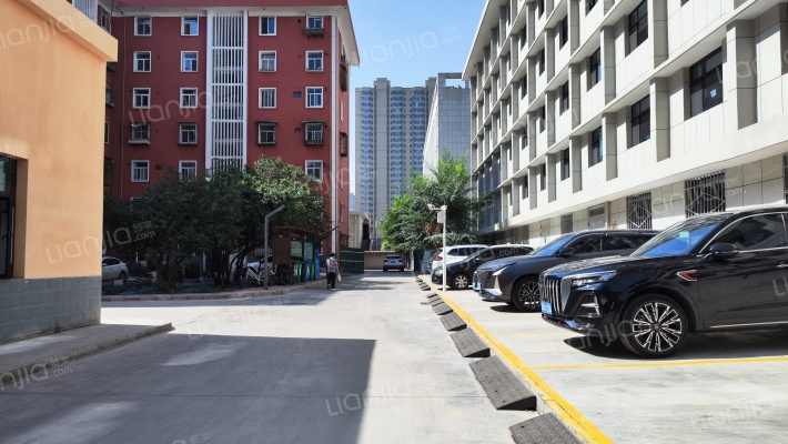 中石化五建公司家属院外景图