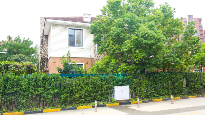 东方今典外景图