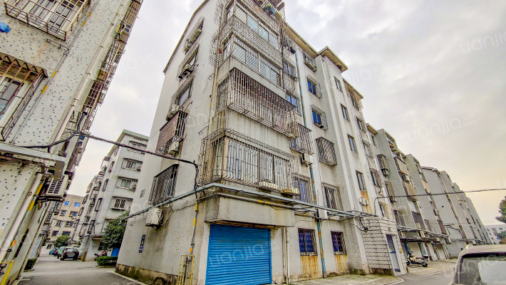 茅盾东路108号外景图