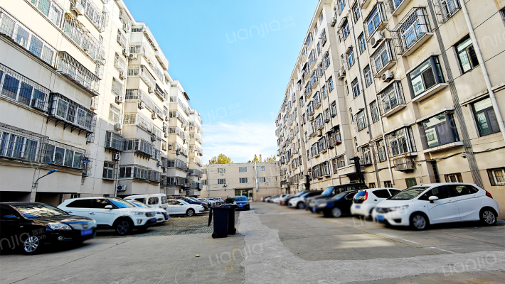 溫泉路小區外景图