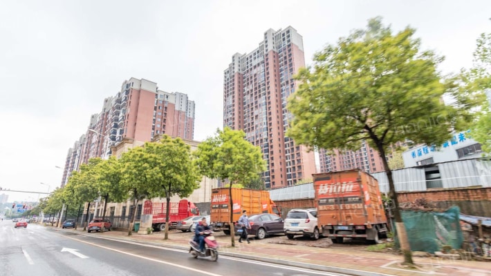 恒生碧水龙庭外景图