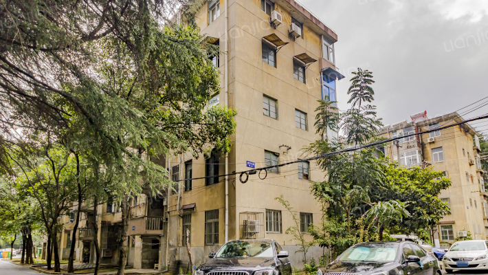 新华六村外景图