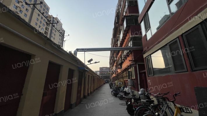 黎明小学家属院外景图