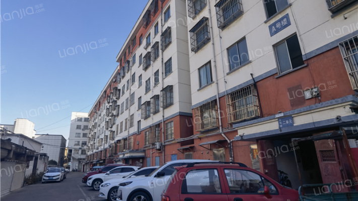 颐天公寓外景图