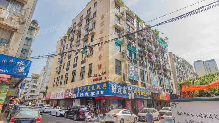 兰花公寓综合楼外景图