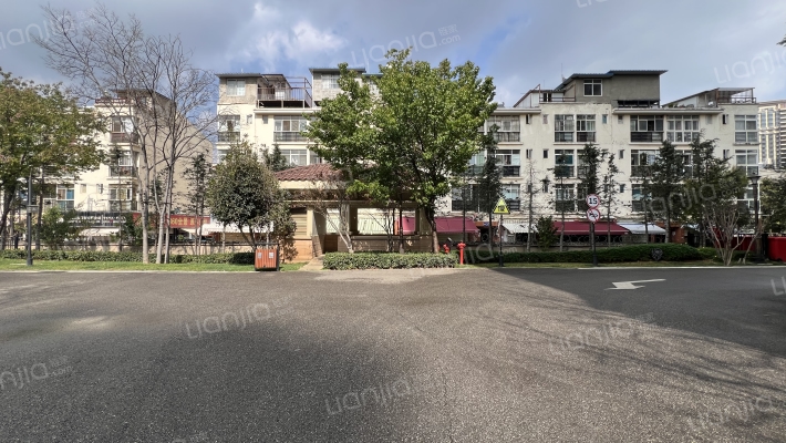 富城商界外景图