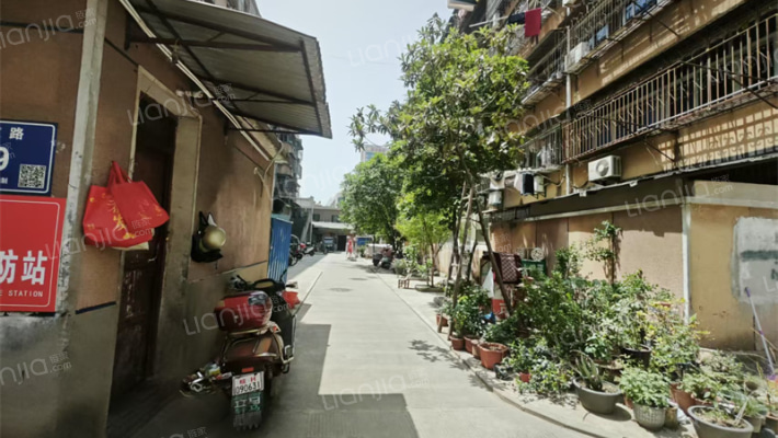 德宽路308号外景图