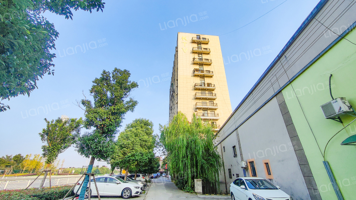 融达商厦外景图