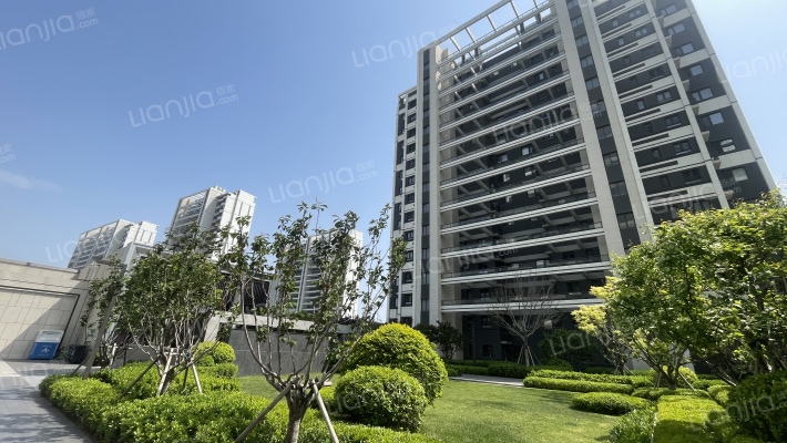 龙湖金湾天钜外景图