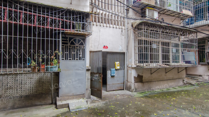 道路绿化管理局宿舍外景图