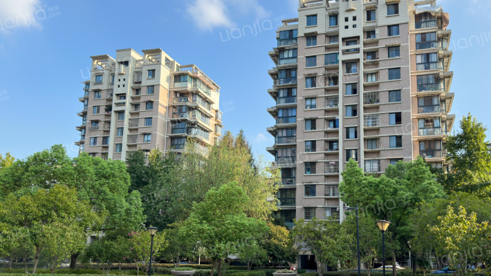 政苑小区B区外景图