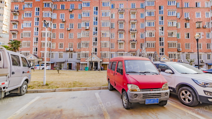 通胜花园外景图