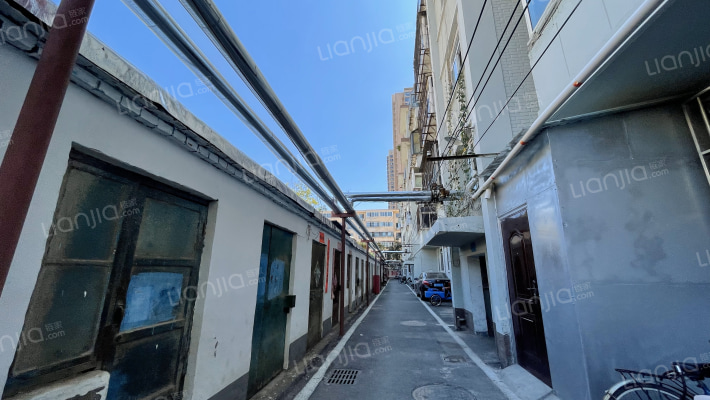 浴新南大街180号院外景图